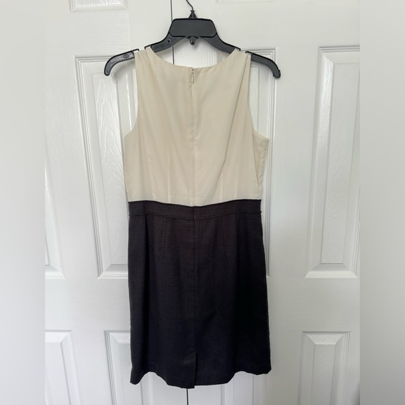 Banana Republic Tweed Dress with Matching Jacket - Picture 4 of 9